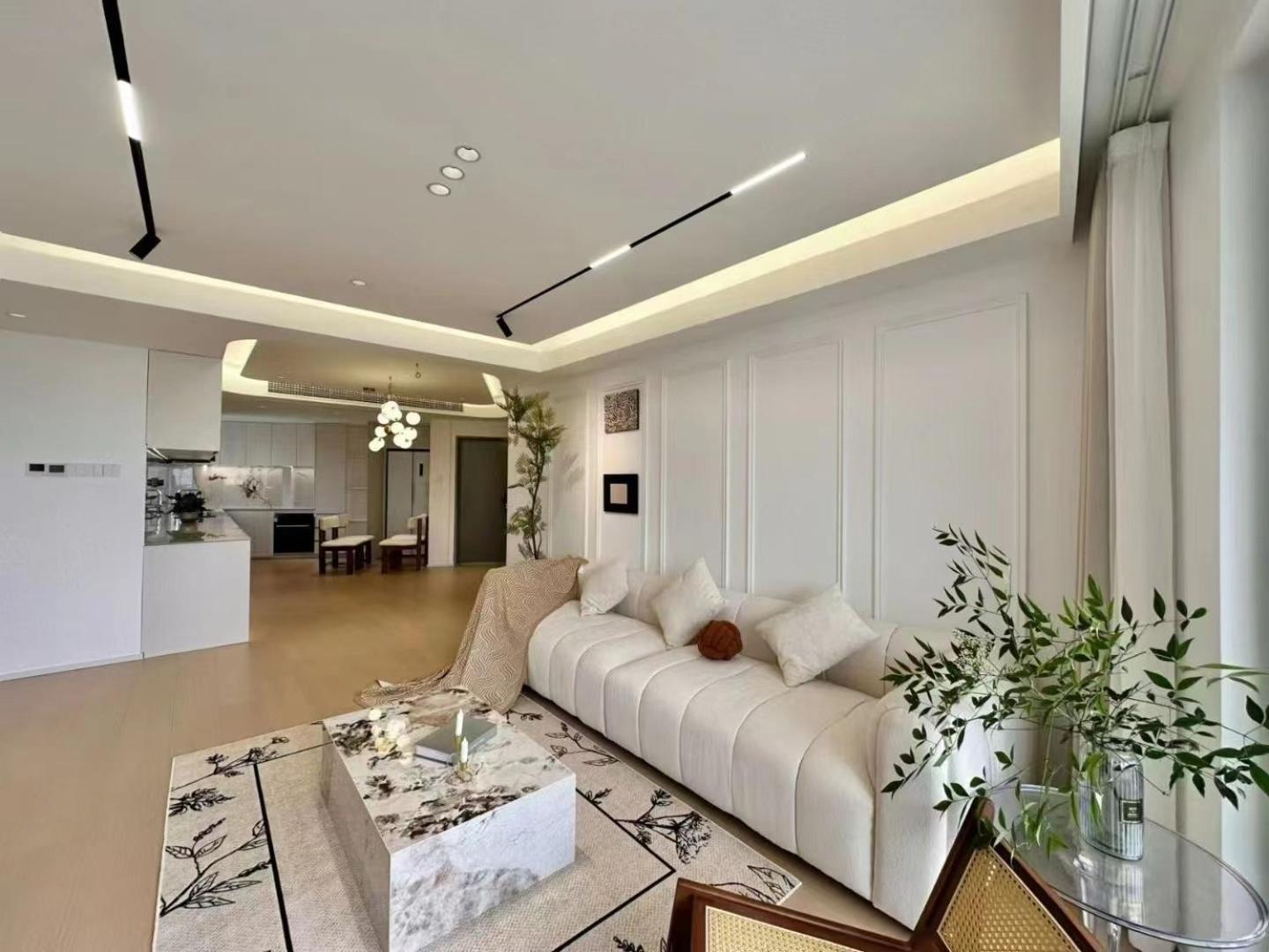 Apartment Eastern Hub - Jing'an Temple Branch Hanlin Mansion Jing'an Temple Nanjing West Road Henglong Plaza Jiuguang Center Mall