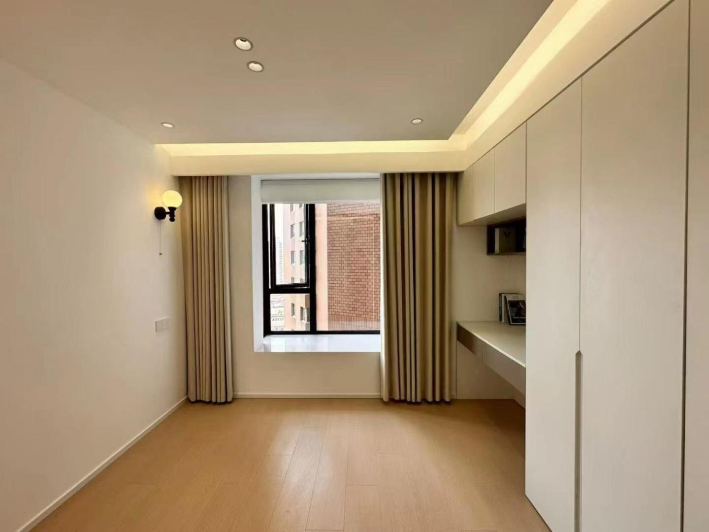Eastern Hub - Jing'an Temple Branch Hanlin Mansion Jing'an Temple Nanjing West Road Henglong Plaza Jiuguang Center Mall Apartment Shanghai